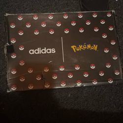 Adidas Pokémon  Size 7