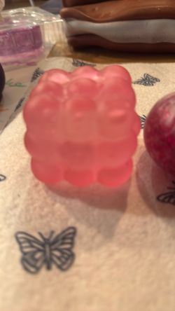 One dumplings and ice cube bubble Nido jellyfish two dumplings and ice cube bubble