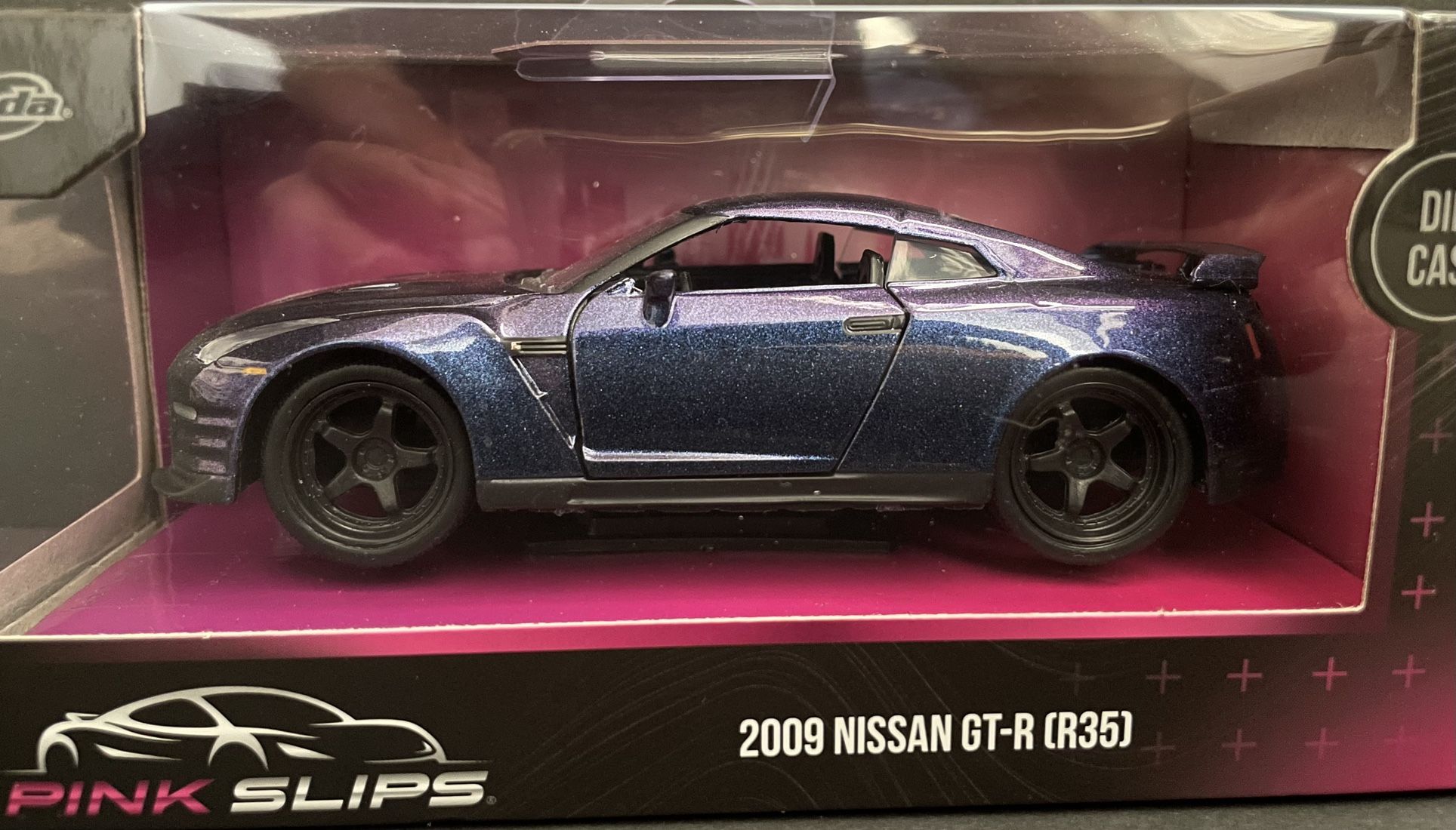 Pink Slip Nissan Gtr Two Tone Color