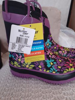 Girls boots size 11 -12 c