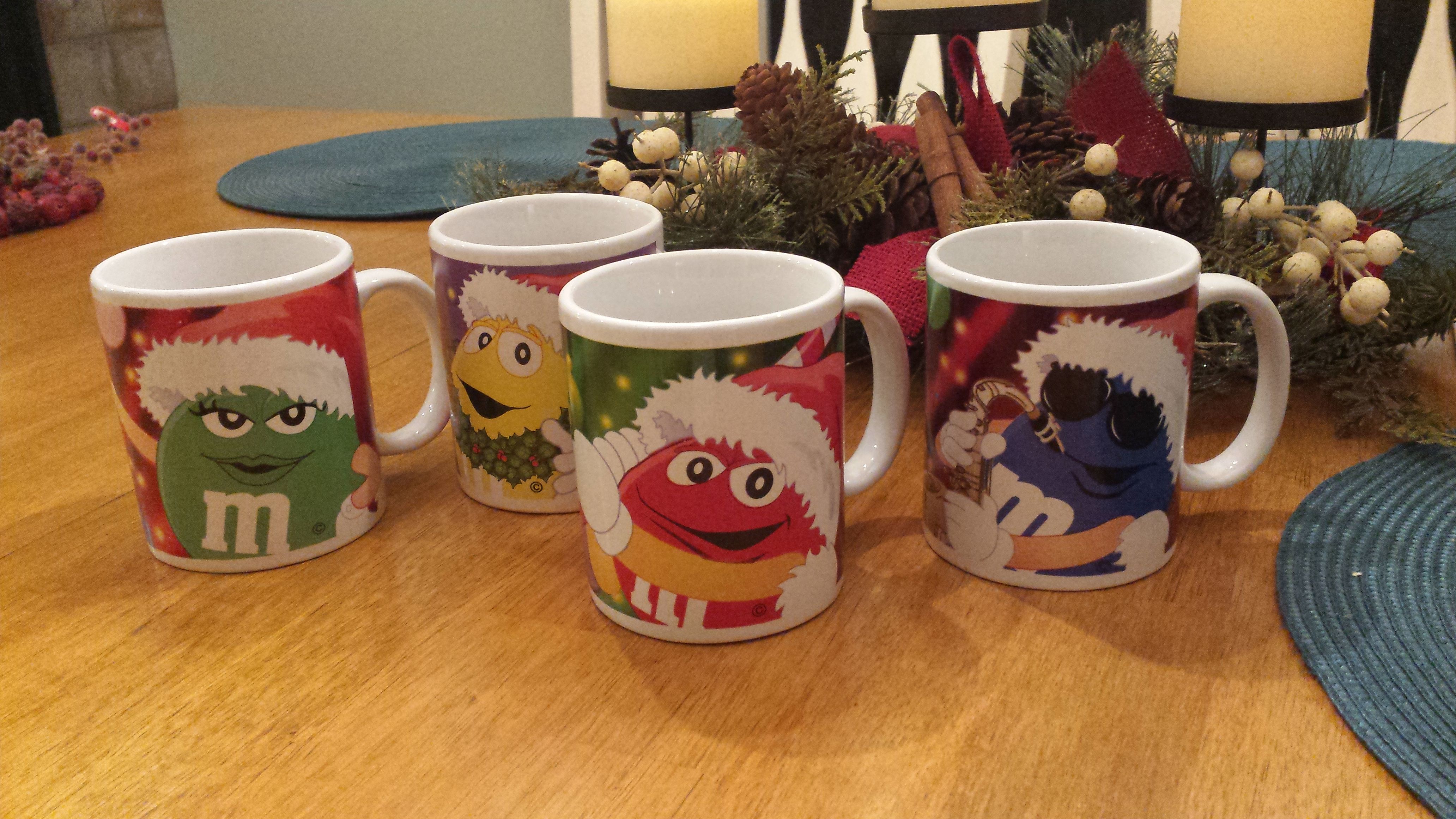 Set of 4 M&M Christmas coffee mugs