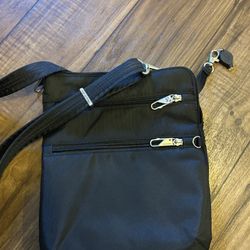 Travelon Anti-theft Crossbody