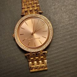 Michael  Kors.  Watch 