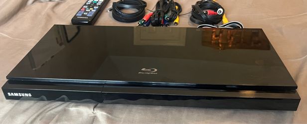 Samsung BD-D5700 Smart Blu-ray DVD Player Built-in Wi-Fi with Remote