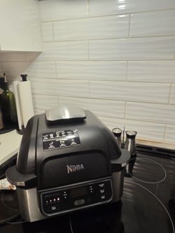 Ninja Foodi 4 Qt Electric Grill, Air Fryer, Bake, Roast