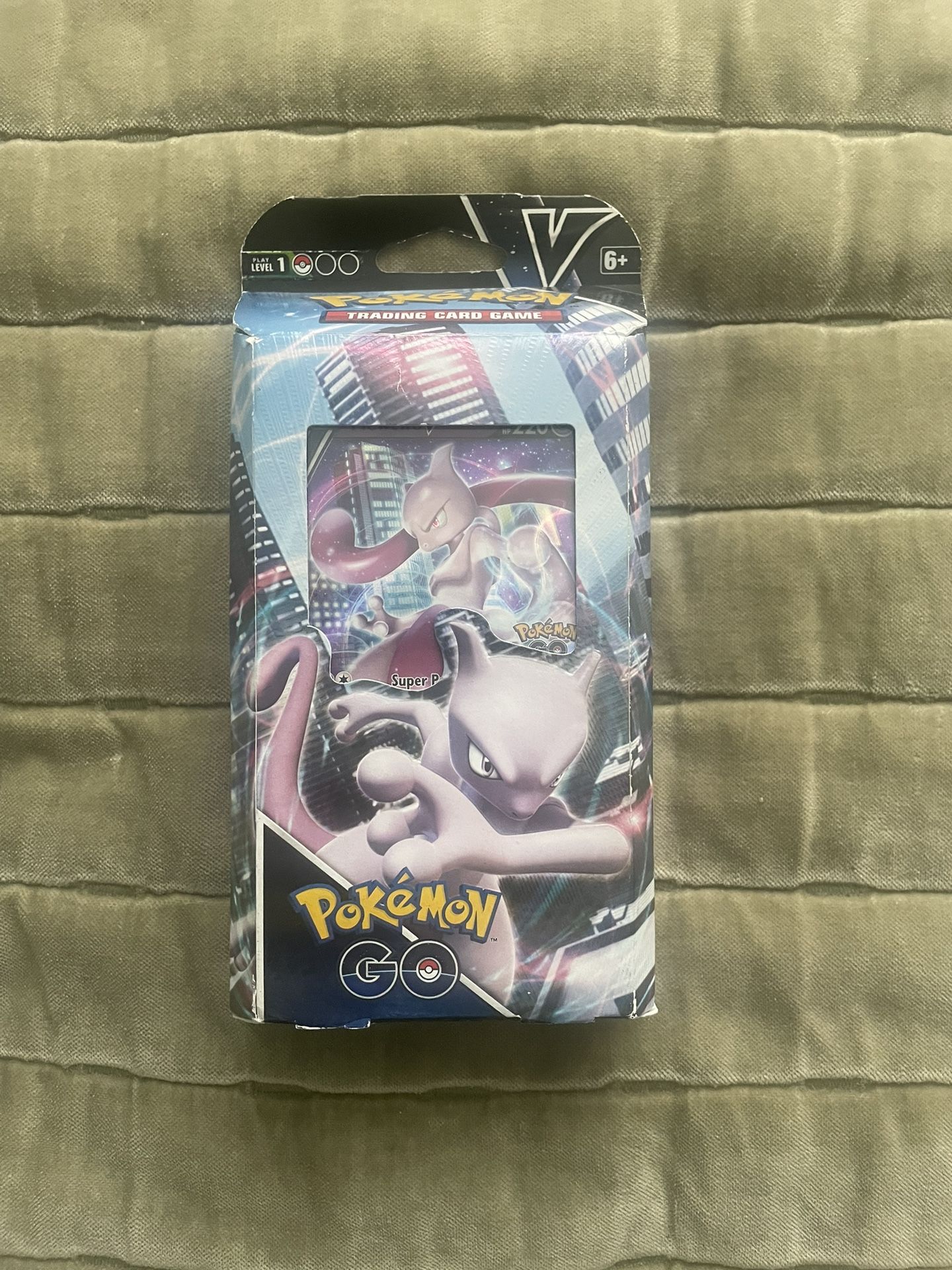 Pokemon Go Mewtwo V Deck Box