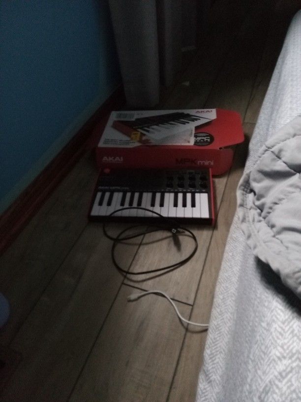 AKAI PROFESSIONAL MPK MINI