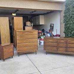 Mid Century Dresser Set 