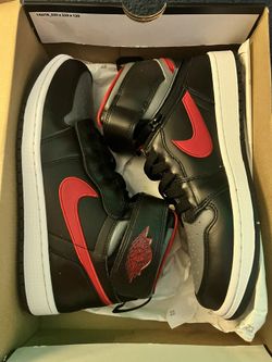 Jordan 1 High FlyEase Size 9.5 Mens. Used