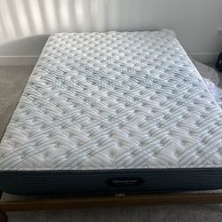 Platform Bed And Queen Size Mattress 