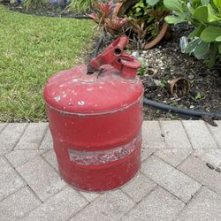 Vintage Metal Red Gas Can *decor Only*