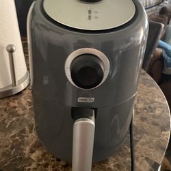 Dash Air fryer 