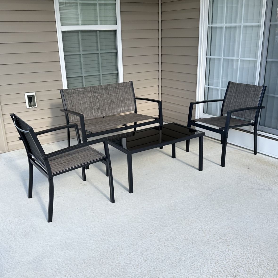 New Outdoor Patio Set - Loveseat, 2 Chairs, Coffee Table (Can Deliver)