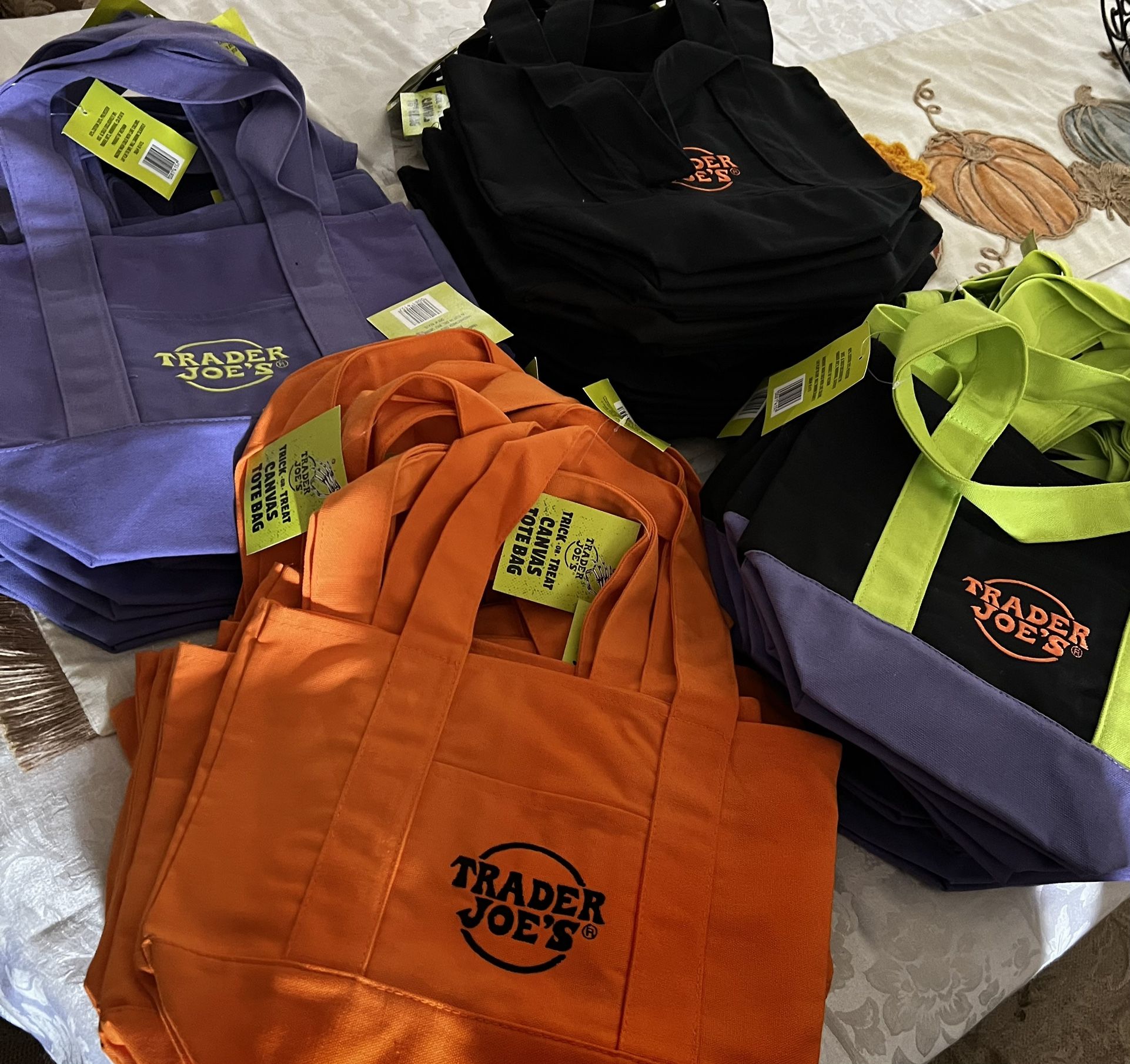 New LTD Edition Trader Joe’s Fall Mini Tote Bags