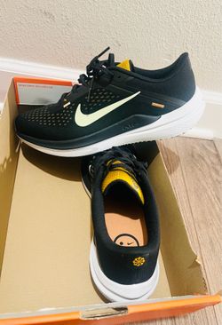 Nike Winflo Running Shoe Size 11 For Men’s