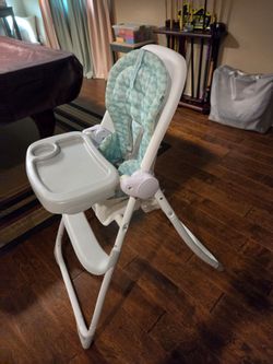 Ingenuity baby high chair great condition nothing wrong $30
