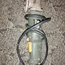 Black+Decker Heavy Duty Angle Grinder