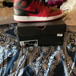 Air Jordan Mid 1 