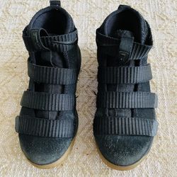 Nike Boys Lebron Soldier 1Basketball Shoes Black 918368-007 Hook Loop S 10.5C