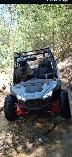 Rzr 200
