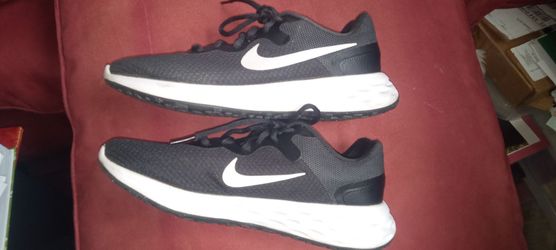 Woman's Nike Running shoes size 8