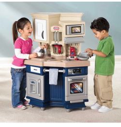 Little Tikes Super Chef 13-Piece kitchen playset