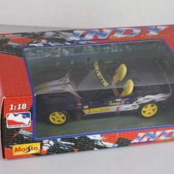 1/18 MAISTO 1998 CHEVROLET CORVETTE INDY 500 PACE CAR PURPLE & YELLOW