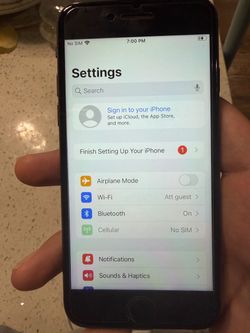 IPhone 8 ( Unlocked )