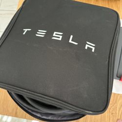 TESLA   Charger 2023