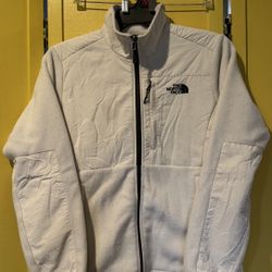 Women’s Northface Retro Denali Jacket