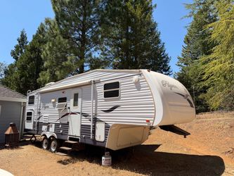 2005 pilgrim 5th wheel travel trailer