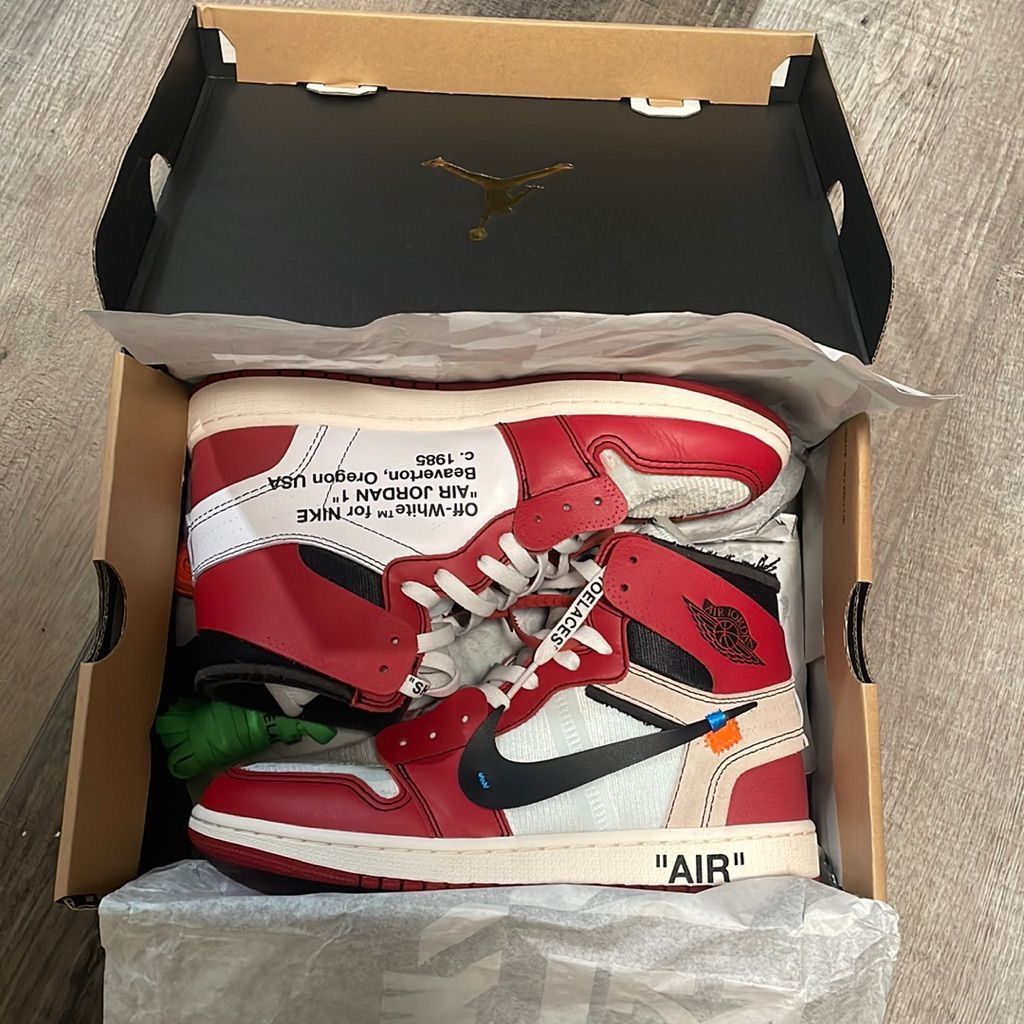 Off-White x Air Jordan 1 Retro High OG "Chicago" 