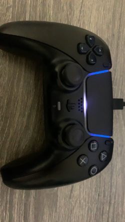 black ps5 controller