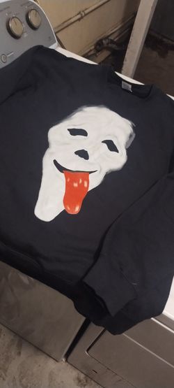 Wuzzzzup/ghost face sweater and earring set