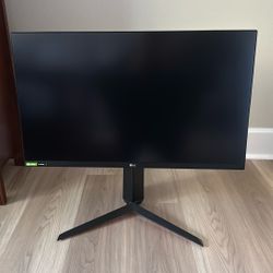 LG 1440p 144hz 27” Monitor