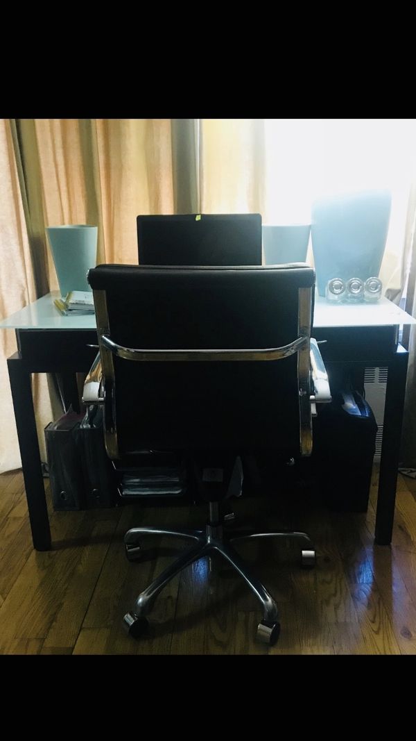 Computer Desk And Chair For In New York Ny Offerup