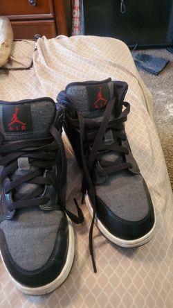 Jordan 1 size 7y
