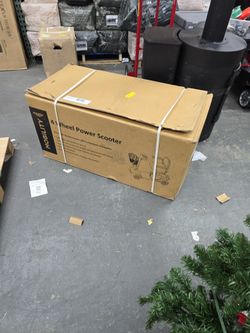 Equate Mobility 4-Wheel Motorized Power Scooter, Red
RED - 40.5" x 20" x 33"