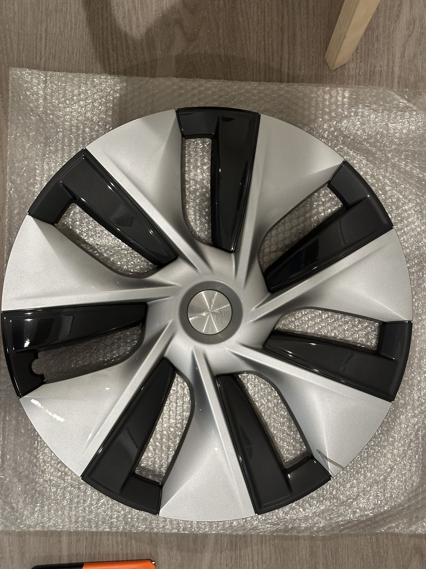 Tesla Model Y 19 Inch Gemini Wheel Covers