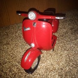 Rare Vintage 1995 Vespa Diecast Limited Edition Scooter #1444/10000