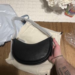 Quince Italian Leather Mini Crescent Shoulder Bag 6.25x10.5x2.5” Black purse 