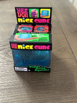 NEEDOH Nice Cube in the blue color