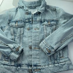Size 6-7 Denim Jacket For Kids Unisex. In Like New Conditions. White Washed Denim For Boy Or Girl. In Good Used Condition. Pick Up Only In Torrance 
