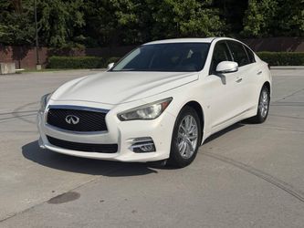 2015 INFINITI Q50