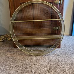 Round Metal Hanging Shelf. 