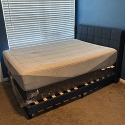FULL SIZE BED, BOX SPRING AND FRAME **MUST GO IMMEDIATELY**