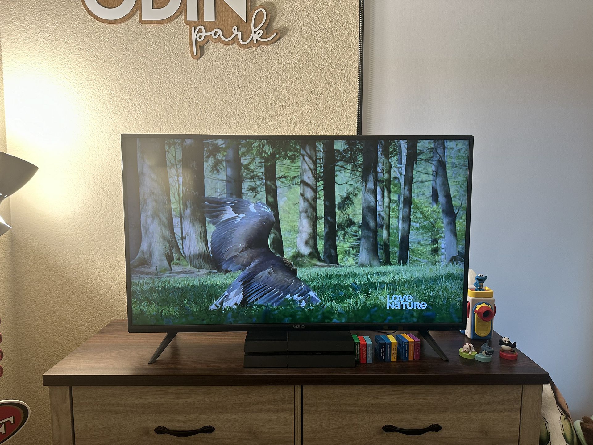 40 Inch Visio Television With Chromecast 