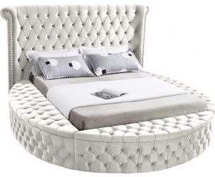 Meridian Creamy Velvet King Bed !!!NEW YEARS SALE!!!