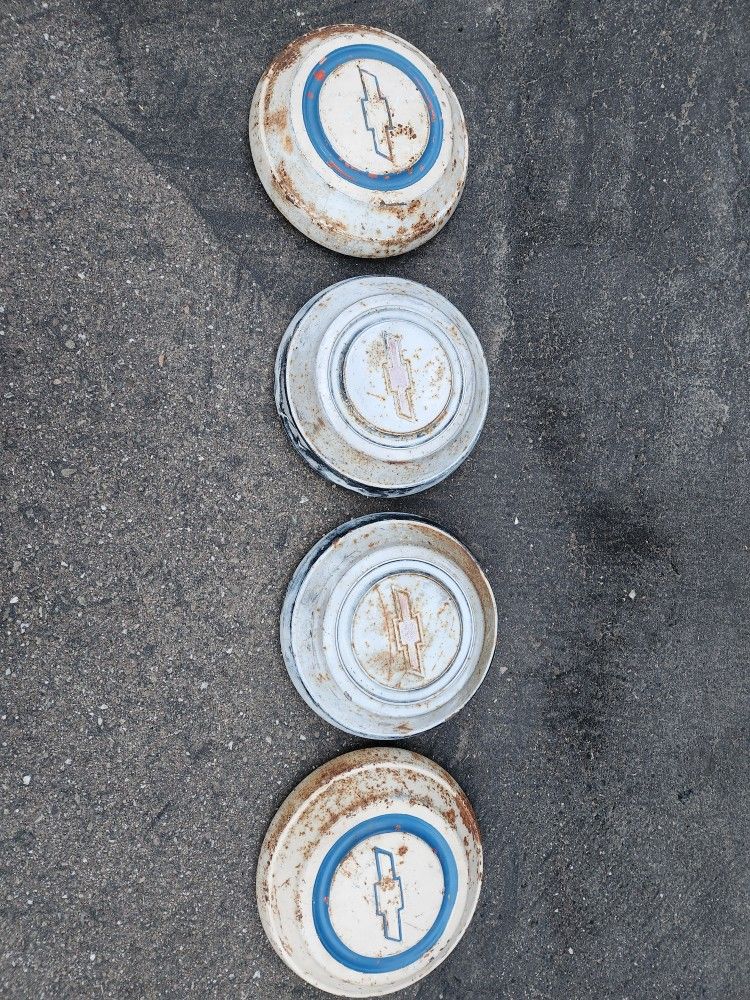 1960-72 Chevy Bowtie Hubcaps