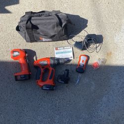 Black & Decker Multi-Tool Drill & Flash Light Set